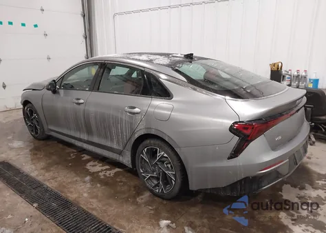 2025 Kia K5 Gt-Line из США, поврежденный, VIN KNAG64J78S5321089